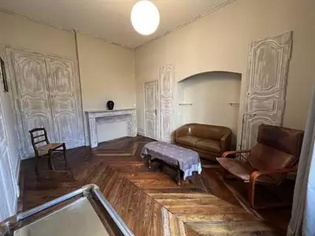 Saint Céré 46400 Location appartement 2 pièces t2 parking