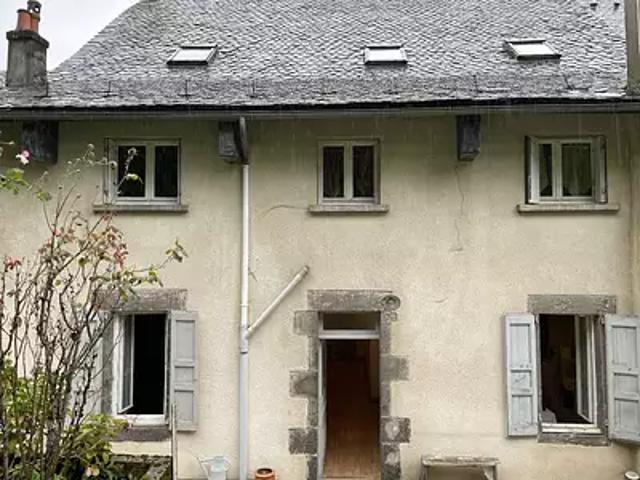 Saint Cernin 15310 Achat / Vente immeuble cave