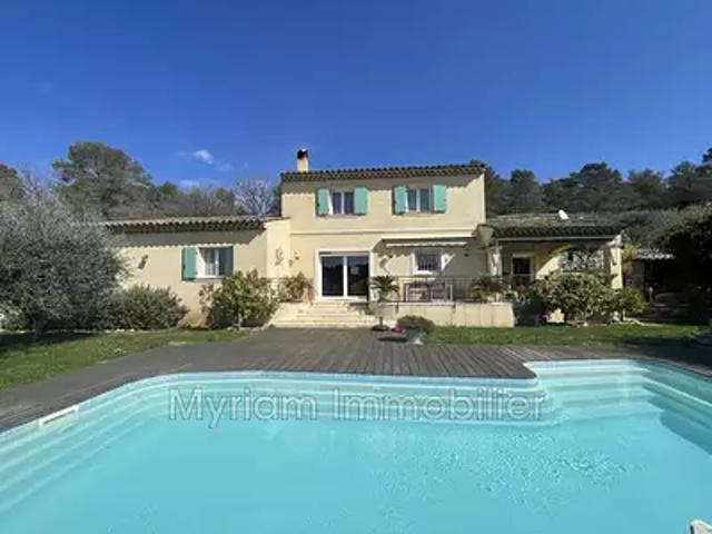 Saint Cézaire sur Siagne 06530 Achat / Vente maison 5 pièces t5 piscine