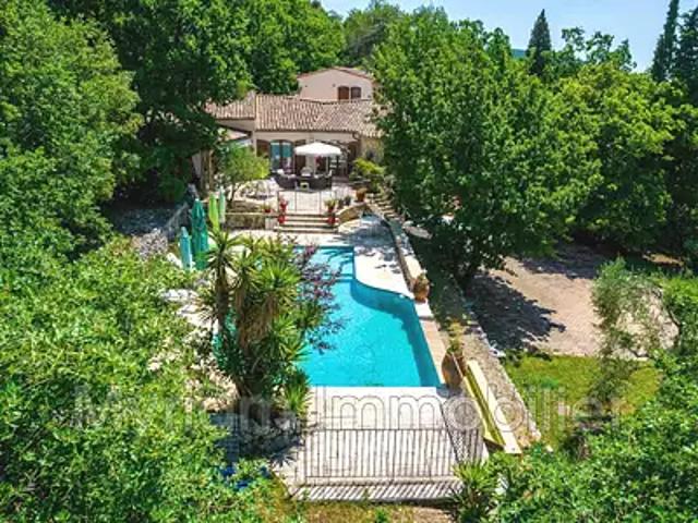Saint Cézaire sur Siagne 06530 Achat / Vente maison 6 pièces t6 piscine