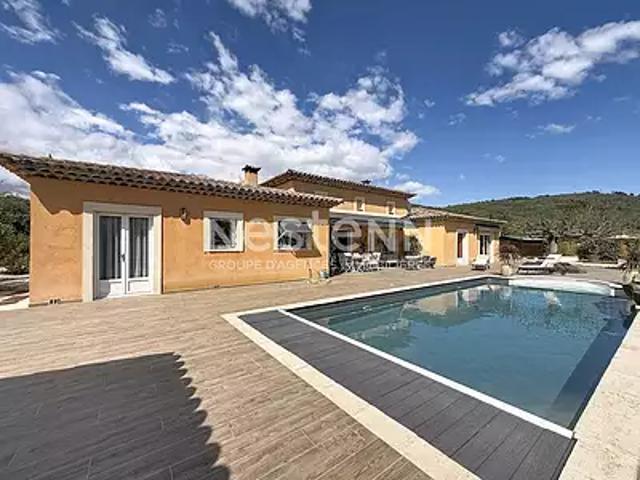 Saint Cézaire sur Siagne 06530 Achat / Vente maison 8 pièces t8 au dernier étage piscine