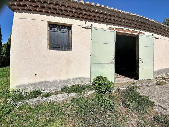 Saint Chamas Location Parking / Garage 13