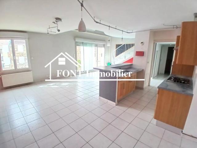 SAINT CHAMOND, SUPERBE APPARTEMENT AVEC CLIMATISATION ET GARAGE