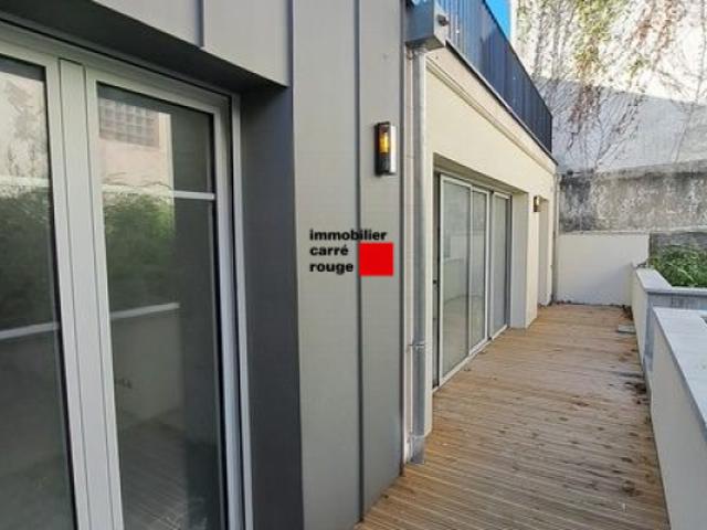 Saint Charles, appartement avec jardin et parking