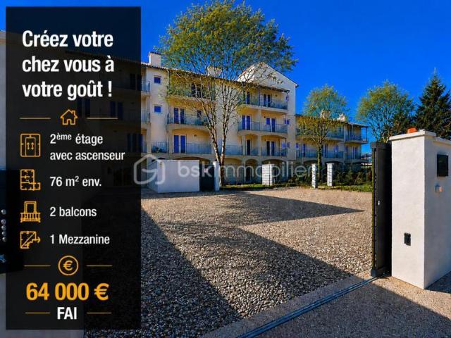 SAINT CHRISTOL 84 64 000 FAI – 76 m² + 2 balcons + mezzanine + 2 places de parking Créez votre appartement sur mesure ! Plusieurs plateaux bruts disponibles avec balcon et parkings privatifs dans une résidence entièrement rénovée