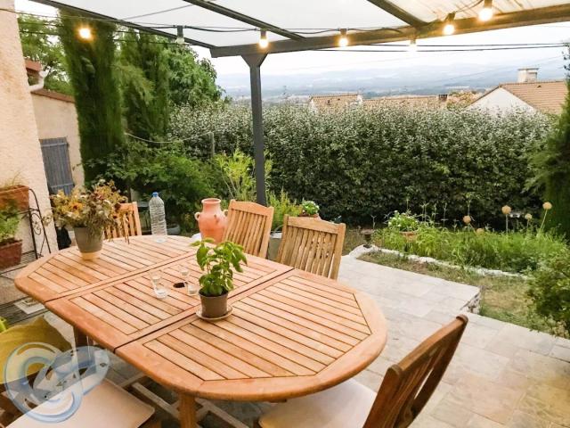SAINT CHRISTOL Maison de 126 m² habitable avec jardin