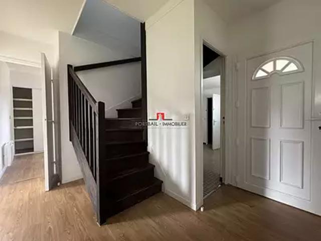 Saint Ciers sur Gironde 33820 Location maison 5 pièces t5