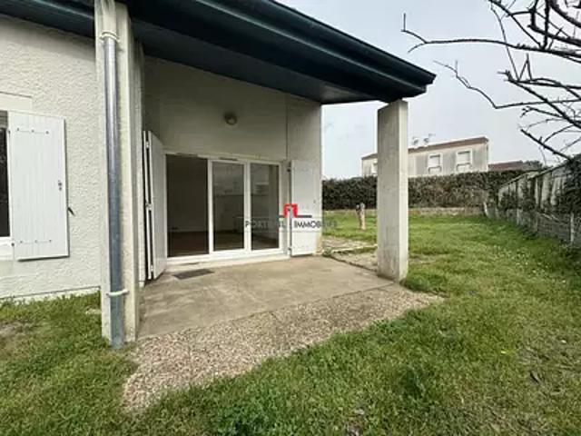 Saint Ciers sur Gironde 33820 Location maison 5 pièces t5 terrasse