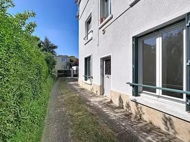 Saint Cloud 92210 Achat / Vente appartement 2 pièces t2 parking