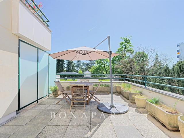 Saint Cloud – Cœur De Ville, Entre Marché Et Parc 146m² Saint Cloud
