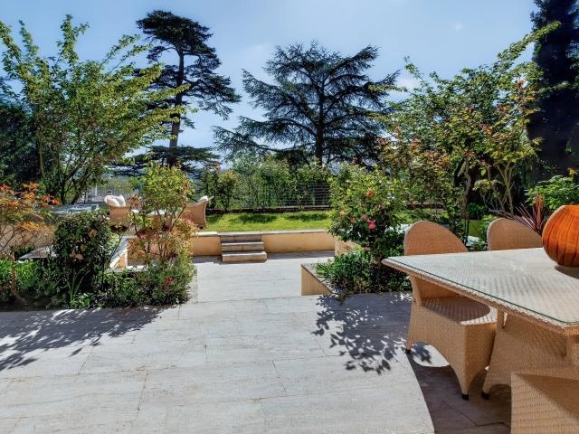 Saint Cloud CENTRE Appartement 283m² Jardin
