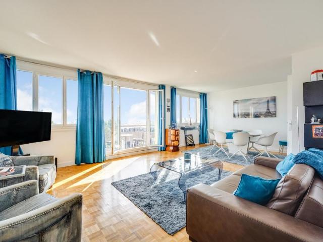 SAINT CLOUD: HIPPODROME T4 86M2 2 3 CHAMBRES BALCON 1 PARKING DPE D
