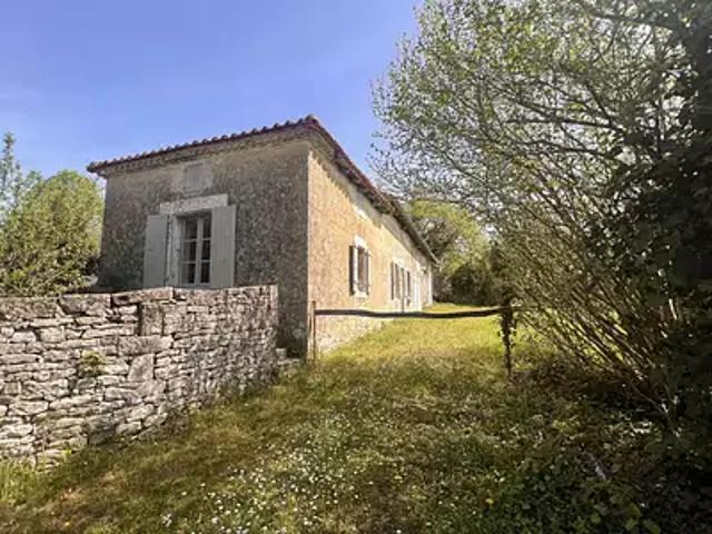Saint Claud 16450 Achat / Vente maison 3 pièces t3