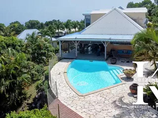 Saint Claude 97120 Achat / Vente maison 8 pièces t8 piscine