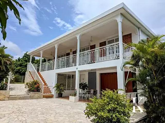Saint Claude 97120 Achat / Vente maison 8 pièces t8