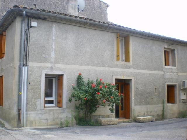 SAINT CLEMENT Maison de village de type F3 de 75m²