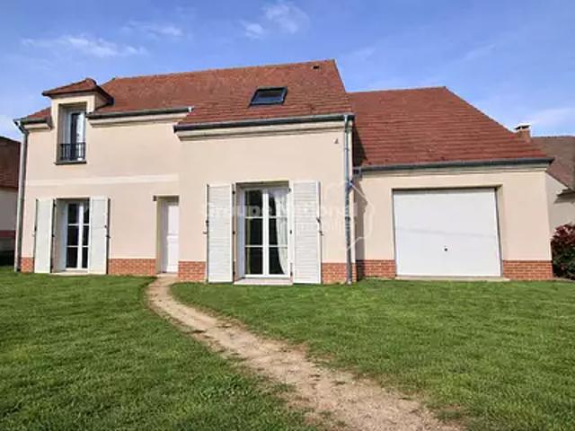 Saint Crépin Ibouvillers 60149 Achat / Vente maison 6 pièces t6 au dernier étage