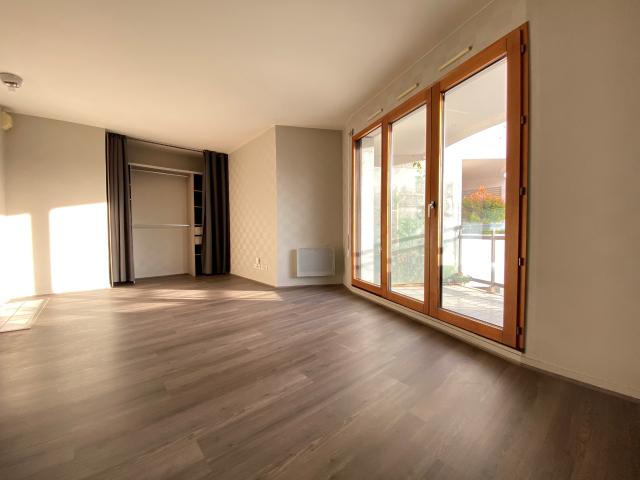 Saint Cyprien Studio avec balcon et cave