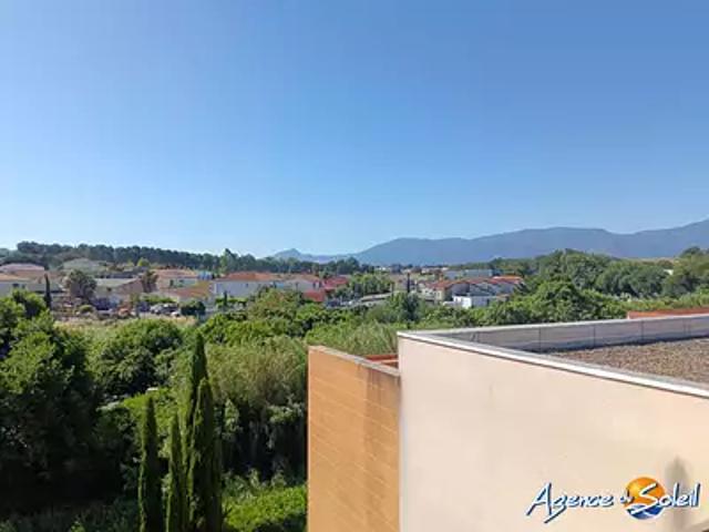 Saint Cyprien 66750 Achat / Vente appartement 2 pièces t2 au dernier étage terrasse