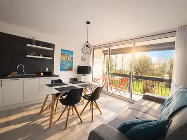 Saint Cyprien 66750 Achat / Vente appartement 2 pièces t2 terrasse parking