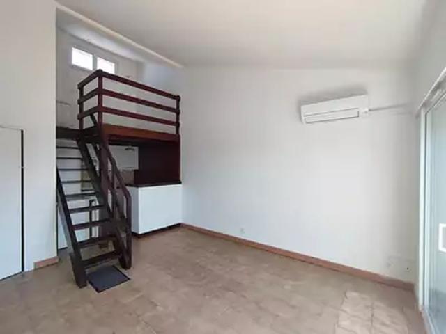 Saint Cyprien 66750 Achat / Vente appartement 3 pièces t3 au dernier étage terrasse