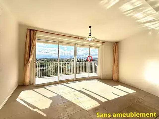 Saint Cyprien 66750 Achat / Vente appartement 3 pièces t3 terrasse parking