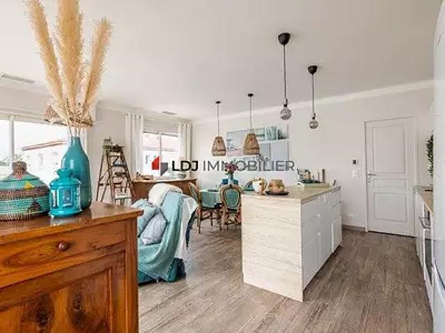 Saint Cyprien 66750 Achat / Vente appartement 5 pièces t5 au dernier étage terrasse
