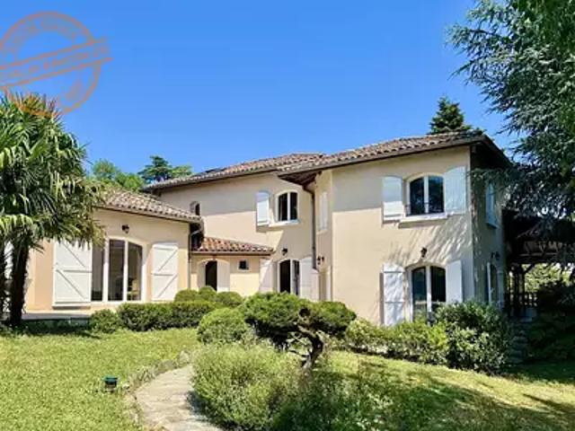 Saint Cyr au Mont d'Or 69450 Achat / Vente maison 6 pièces t6 piscine