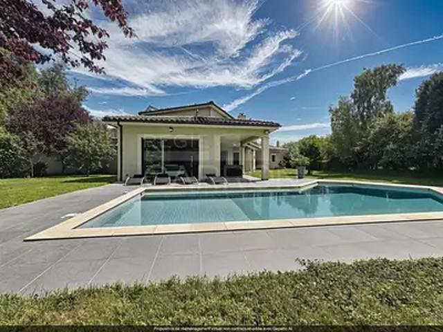 Saint Cyr au Mont d'Or 69450 Location maison 6 pièces t6 piscine