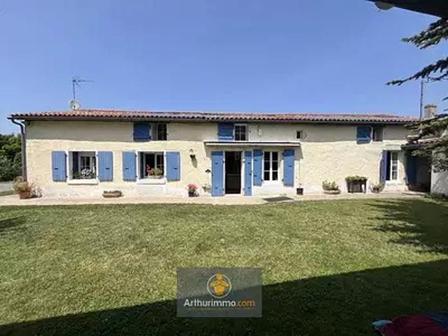 Saint Cyr du Doret 17170 Achat / Vente maison 8 pièces t8