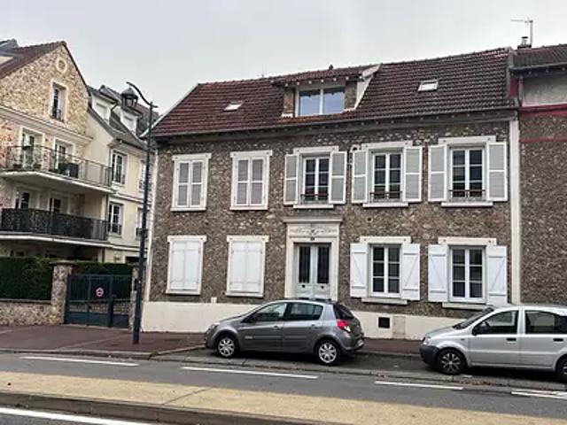 Saint Cyr l'Ecole 78210 Achat / Vente immeuble au dernier étage