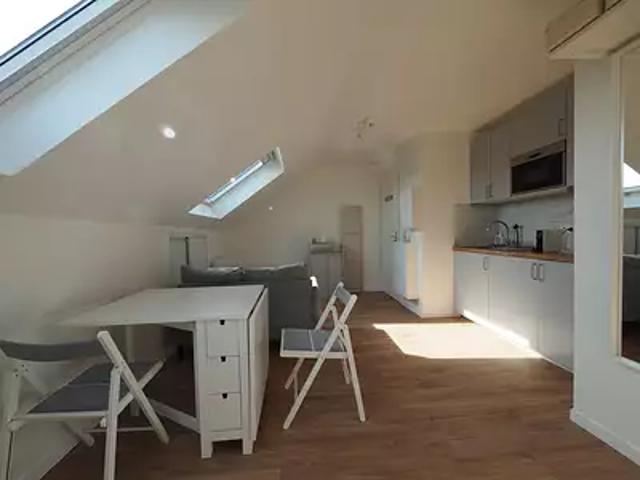 Saint Cyr l'Ecole 78210 Location appartement 1 pièce t1 au dernier étage