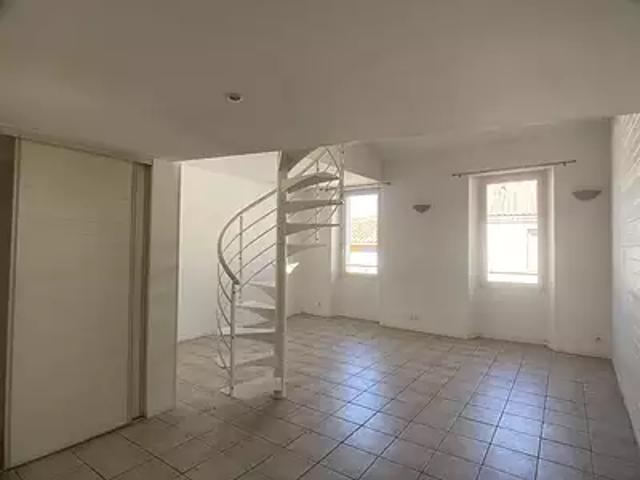 Saint Cyr sur Mer 83270 Achat / Vente appartement 4 pièces t4 au dernier étage