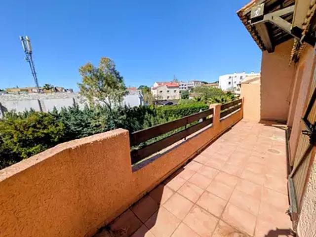 Saint Cyr sur Mer 83270 Achat / Vente appartement 3 pièces t3 au dernier étage