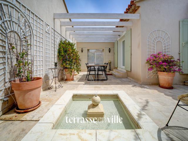 SAINT CYR SUR MER VILLA PLAIN PIED T4 123M2 DEPENDANCE PROCHE VILLAGE A PIED