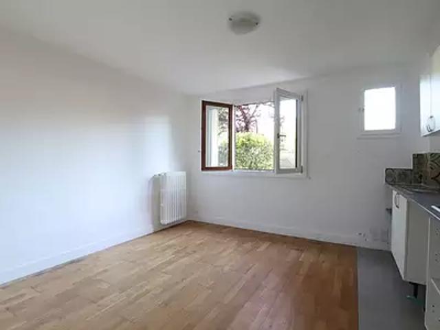 Saint Denis 93200 Achat / Vente appartement 2 pièces t2 cave