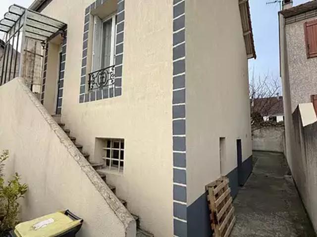 Saint Denis 93200 Achat / Vente maison 8 pièces t8