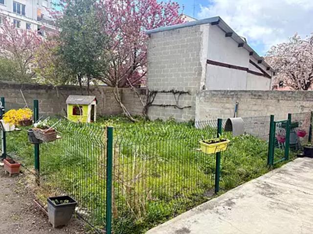 Saint Denis 93200 Location appartement 2 pièces t2 au dernier étage cave