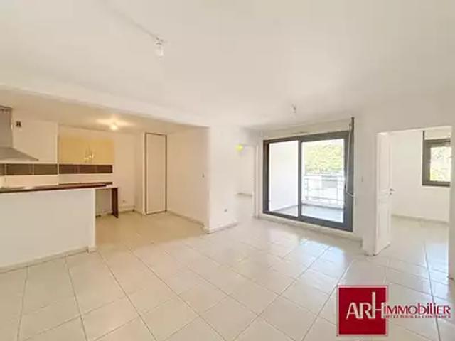 Saint Denis 97400 Achat / Vente appartement 3 pièces t3 terrasse