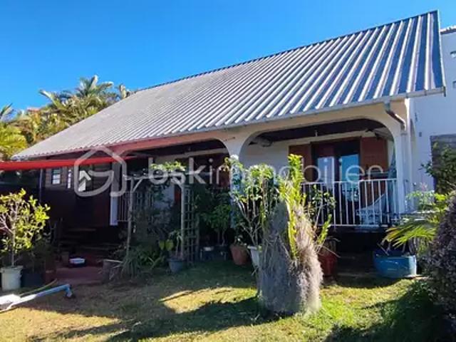 Saint Denis 97400 Achat / Vente maison 7 pièces t7 terrasse