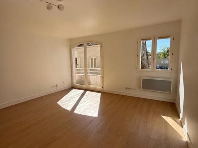 SAINT DENIS CENTRE T2 A LOUER