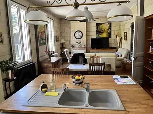 Saint Denis de Pile 33910 Achat / Vente maison 5 pièces t5 au dernier étage parking