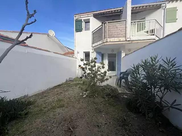 Saint Denis d'Oléron 17650 Achat / Vente appartement 1 pièce t1 parking