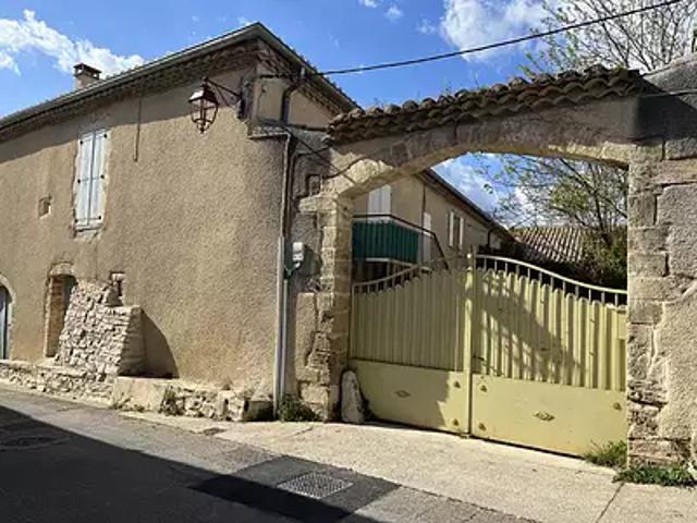 Saint Dionisy 30980 Location appartement 4 pièces t4 au dernier étage