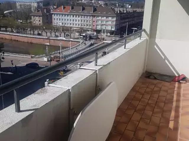 Saint Dié des Vosges 88100 Location appartement 1 pièce t1 au dernier étage