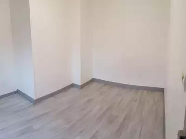 Saint Dizier 52100 Location appartement 1 pièce t1 au dernier étage