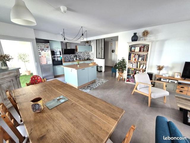 Saint Donatien – T3 – Terrasse – Garage