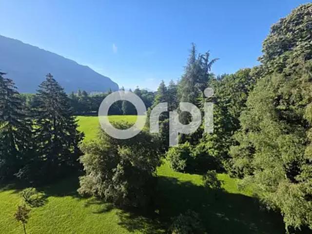 Saint Egrève 38120 Achat / Vente appartement 4 pièces t4 piscine jardin