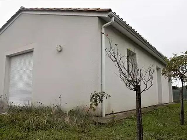 Saint Estèphe 33180 Location maison 4 pièces t4