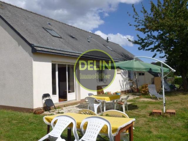 SAINT ERBLON / ORGÈRES Maison de plain pied T5, 3 chambres, terrain de 1330m2 constructible